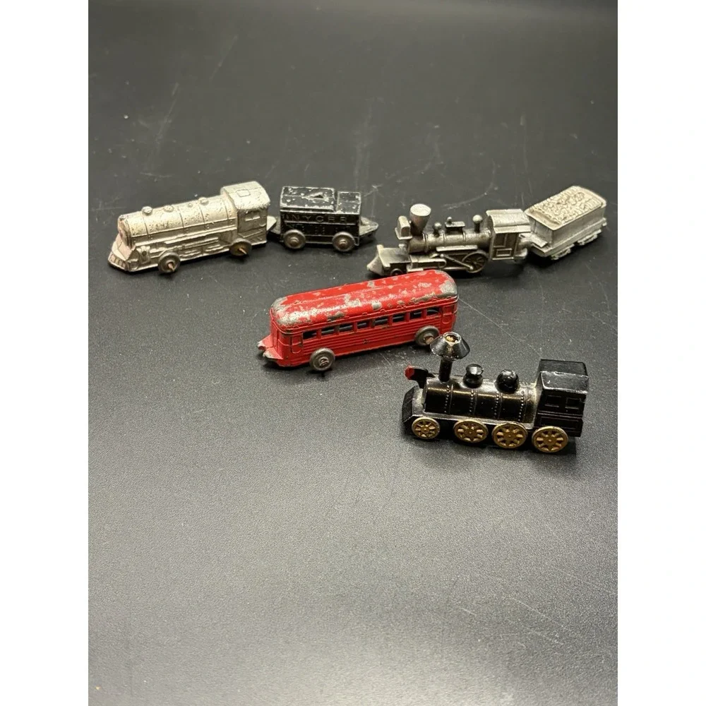 Barclay Train/Locomotive/Toy Miniature Unbranded/Metal Train/Pewter/NYCRR 6 Pcs
